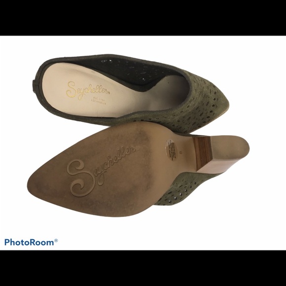 Seychelles Women's Green Suede Cutout Mules Heels - Picture 8 of 10